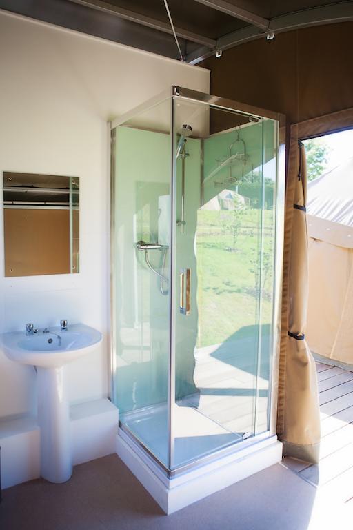 ホテル Durrell Wildlife Camp トリニティ 部屋 写真